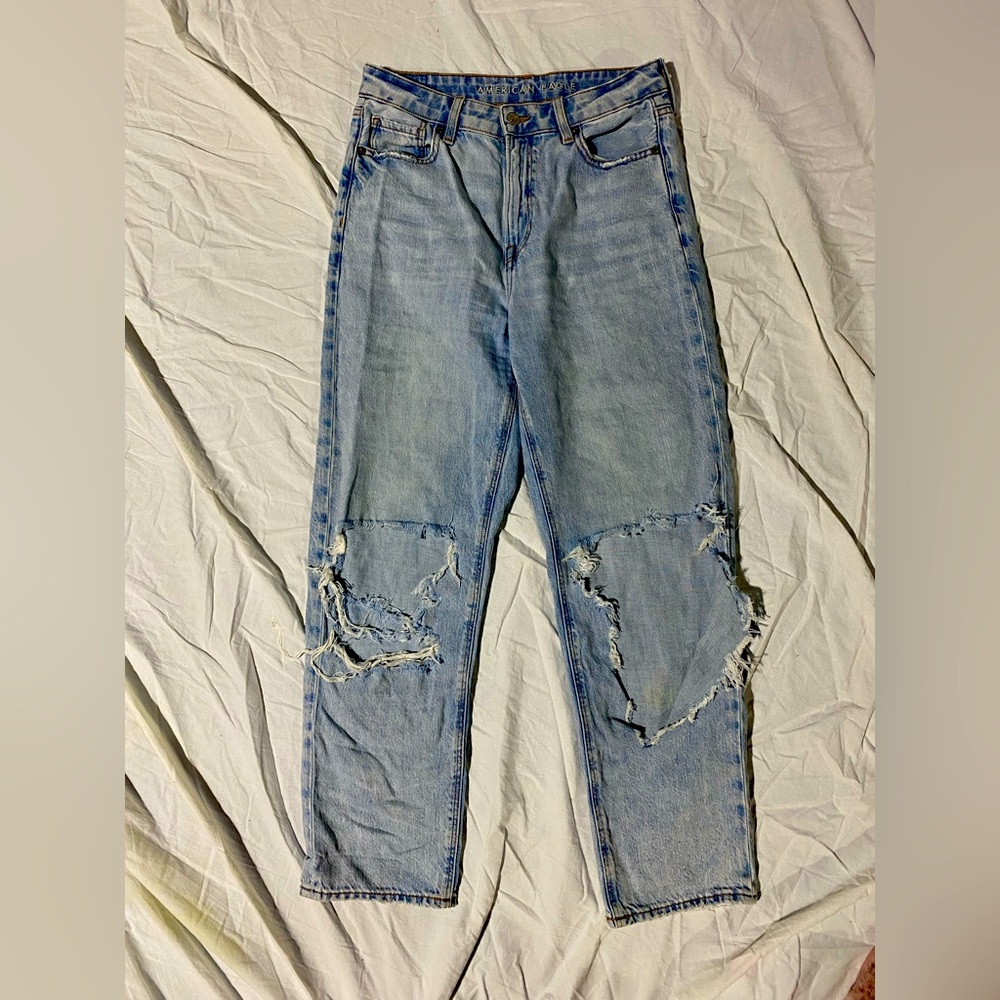 American Eagle distressed jeans